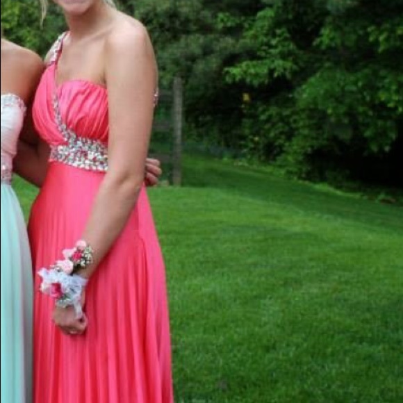 Prom Dress - Picture 1 of 4
